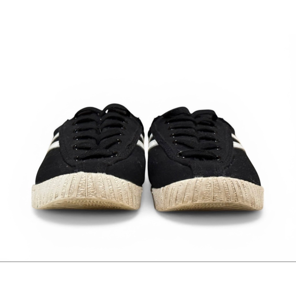 TRETORN WOMEN NYLITE PLUS CANVAS SNEAKER CLASSIC SHOES SZ 7 BLACK/WHITE - Picture 2 of 11